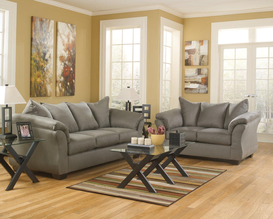 Darcy Loveseat