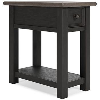 Tyler Creek End Table Set